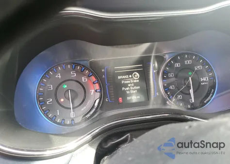 2015 Chrysler 200 S z USA, uszkodzony, nr VIN 1C3CCCBB5FN732533